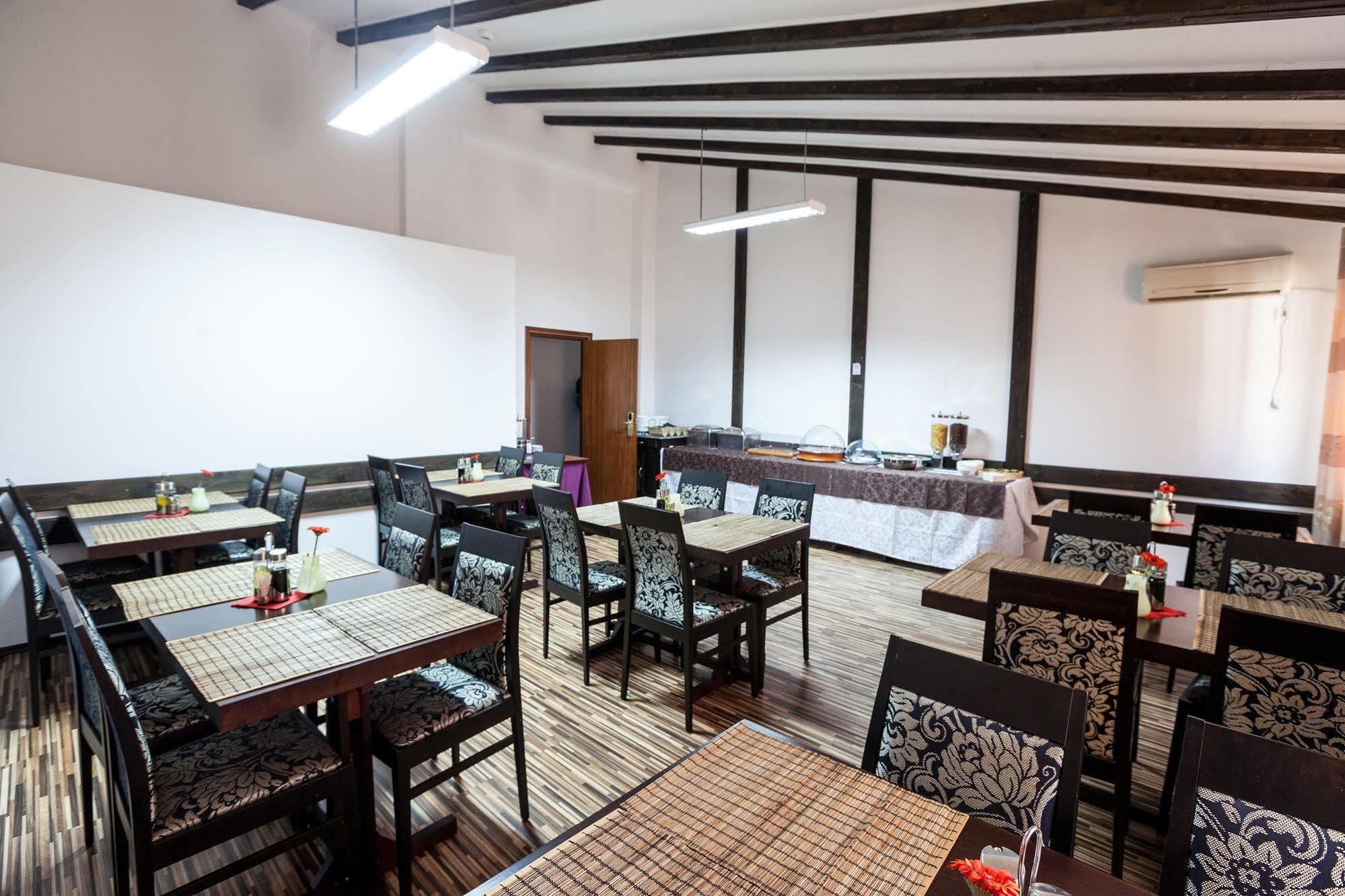 Hotel Nelisse بوخارست المظهر الخارجي الصورة