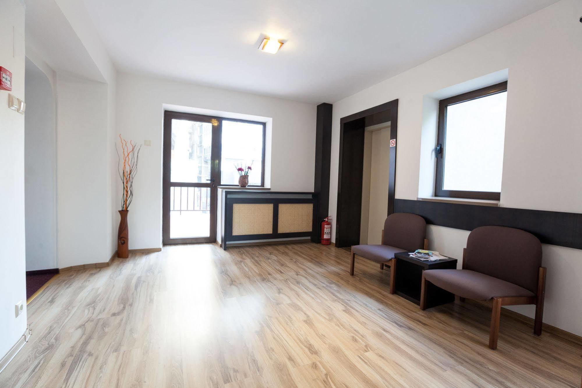 Hotel Nelisse بوخارست المظهر الخارجي الصورة