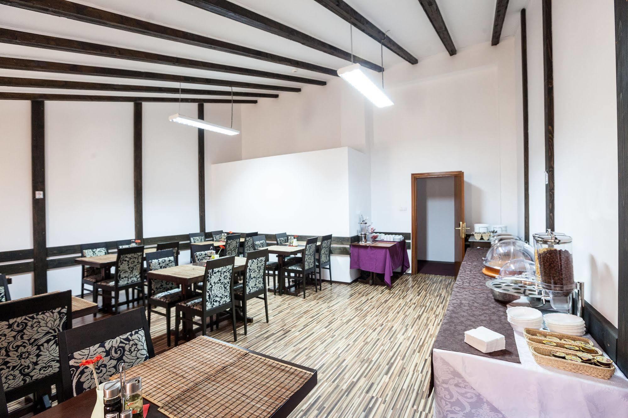 Hotel Nelisse بوخارست المظهر الخارجي الصورة