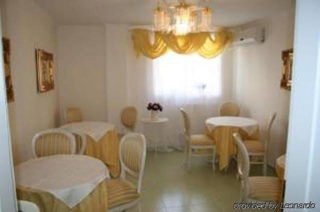 Hotel Nelisse بوخارست المظهر الخارجي الصورة