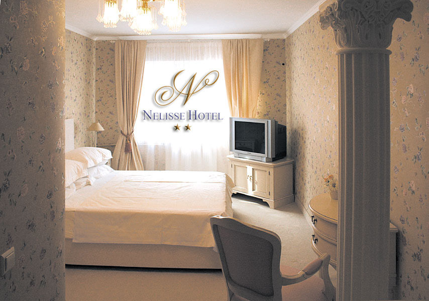 Hotel Nelisse بوخارست الغرفة الصورة